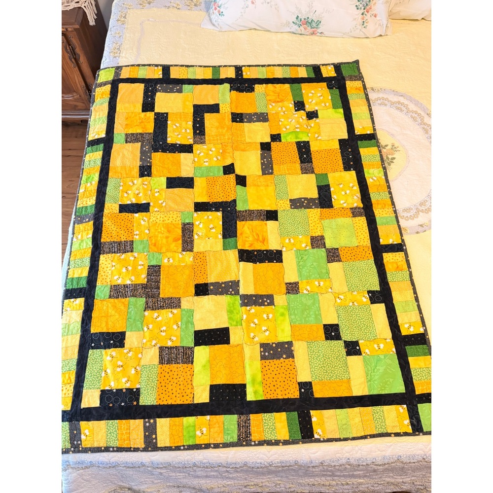 Handmade Honeybee Patchwork Quilt Yellow Green Black Bee Print Lap Throw 35x46